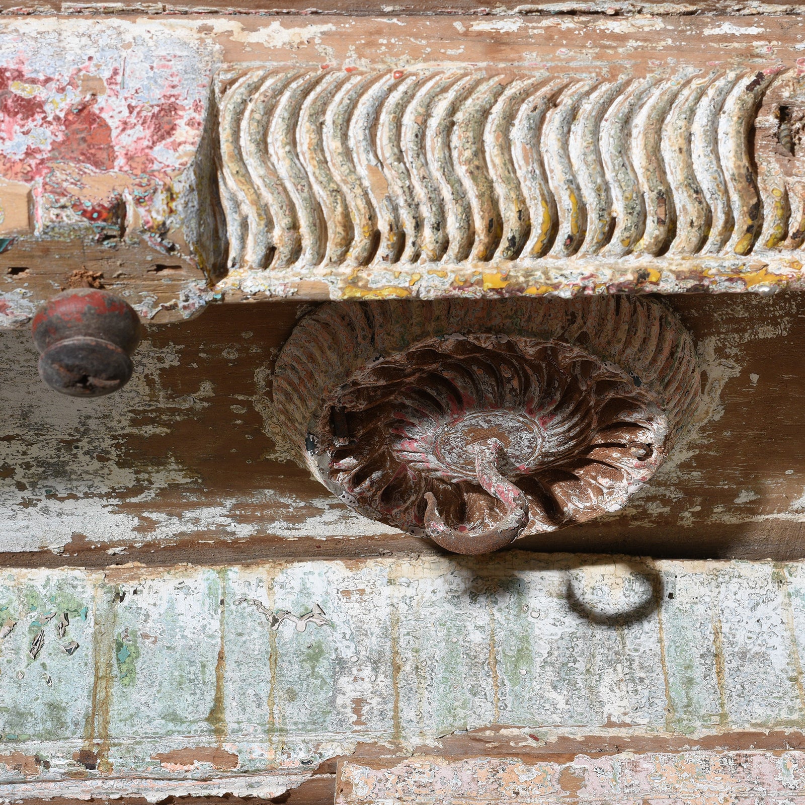 Carved & Painted Pavilion From Kutch - Early 19th Century - Image 12