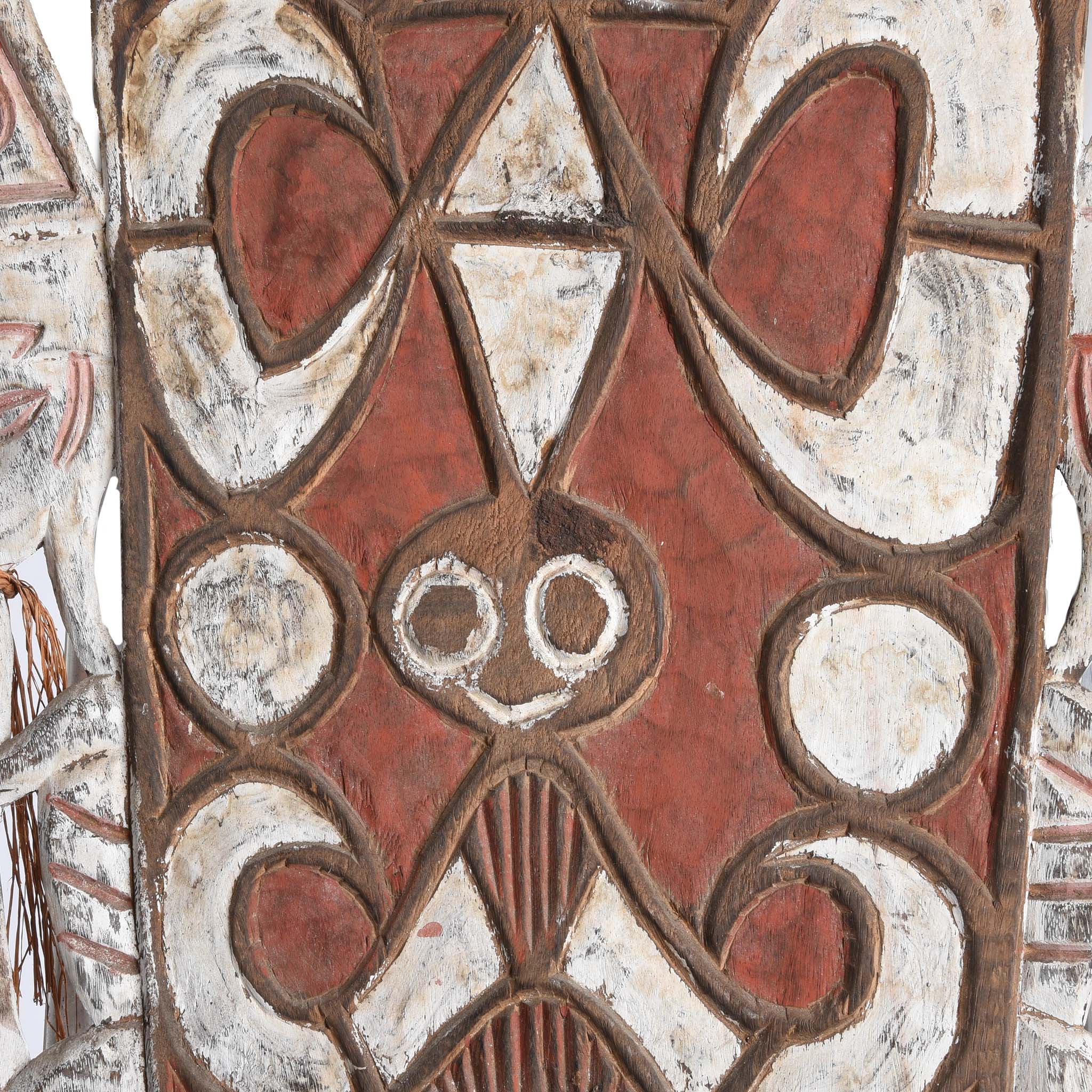 An Asmat Shield With Figures And Scrolls from New Guinea - Ca 85 yrs old - Image 4