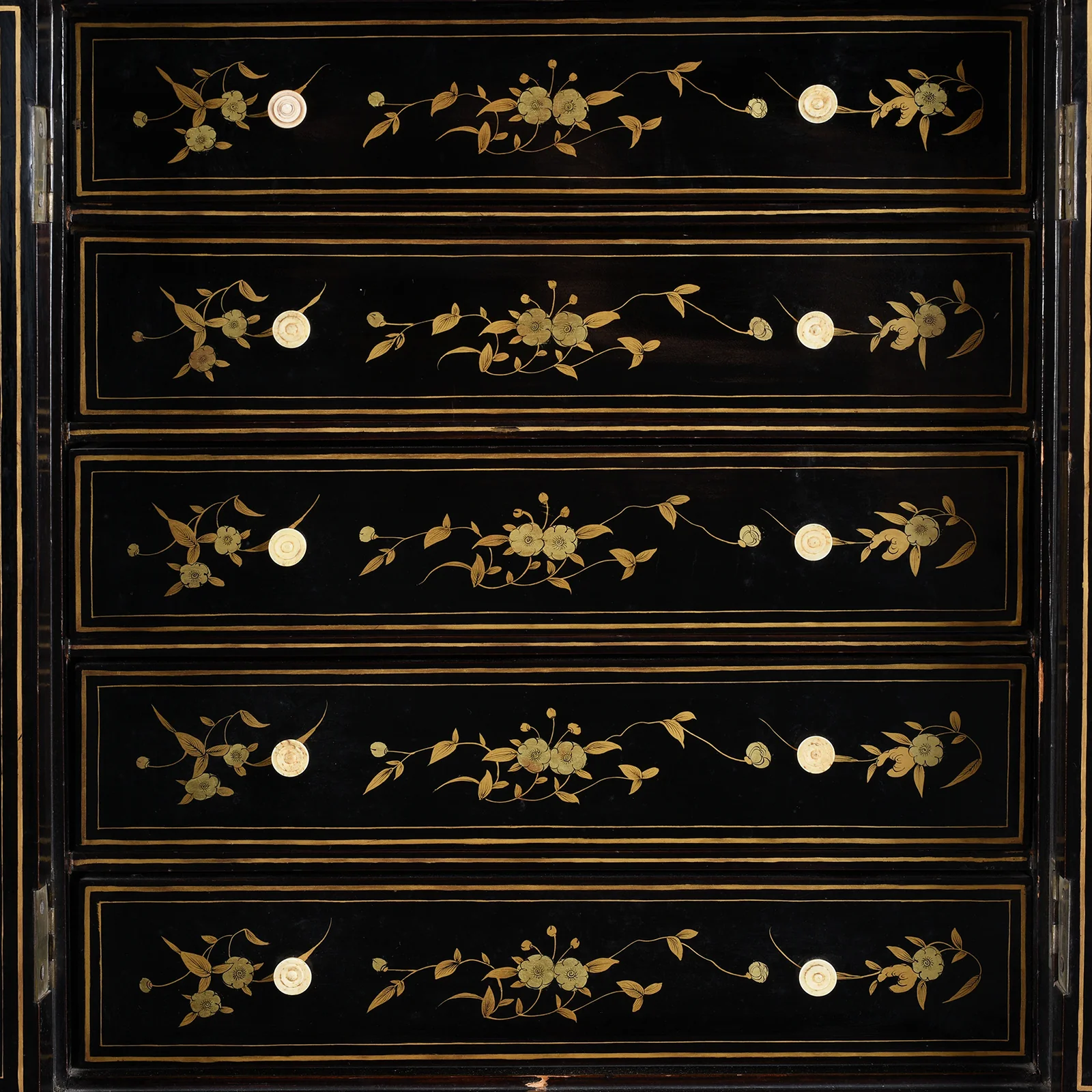Gilt Black Lacquer Chinese Export Table Cabinet - Early 19th Century - Image 7