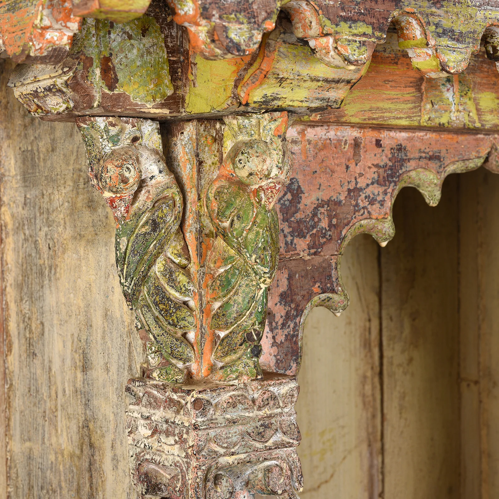 House Shrine Side Cabinet From Gujarat - 19th Century - Image 6